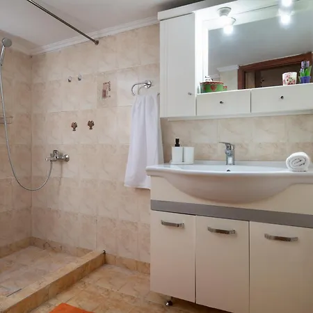 άνεση και ευκολία, σπίτι συκιές. Apartament Salonic