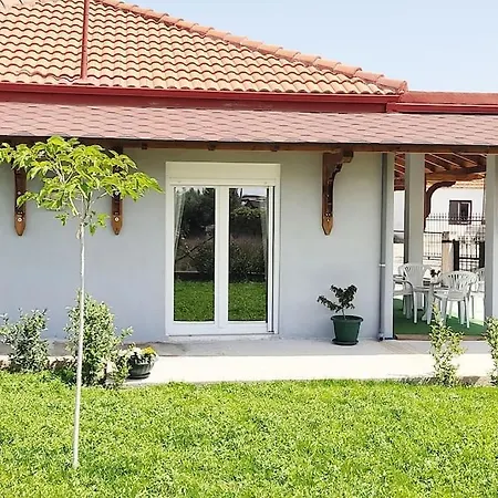 πολυτελές Holiday home Mesimerion